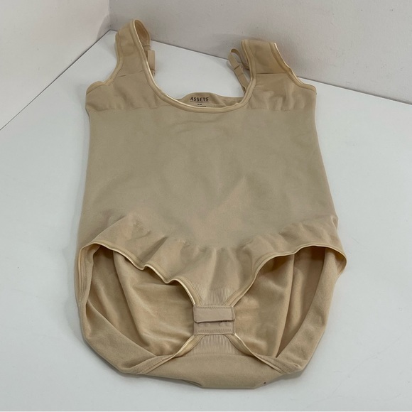 Assets by Spanx Brief Bodysuit Open Bust - Picture 1 of 5